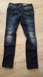 Nieuwe G-star broek maat 25x30, Kleding | Dames, Spijkerbroeken en Jeans, Blauw, Nieuw, Ophalen of Verzenden, W27 (confectie 34) of kleiner