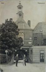 Mooie oude gelopen Briefkaart: De waterpoort (1647) in Tiel, Ophalen of Verzenden, Voor 1920, Gelopen, Gelderland