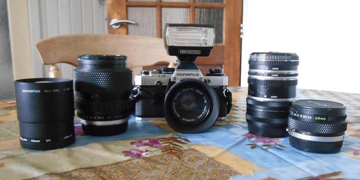 Analoog Olympus Camera CM10 en Diverce Lens, Audio, Tv en Foto, Fotocamera's Analoog, Gebruikt, Spiegelreflex, Olympus, Ophalen of Verzenden