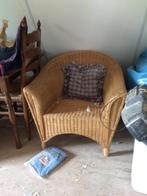 Rieten tafel met twee stoelen ., Antiek en Kunst, Ophalen of Verzenden