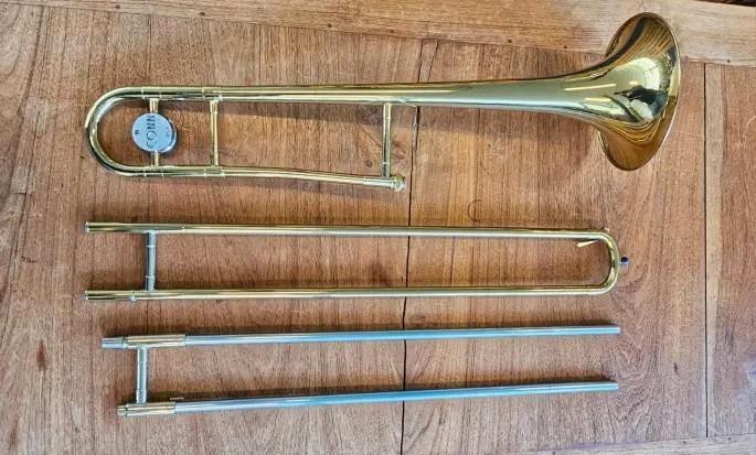 C.G. Conn Director 22H Bb Tenor Trombone, Muziek en Instrumenten, Blaasinstrumenten | Trombones, Gebruikt, Tenor, Ophalen
