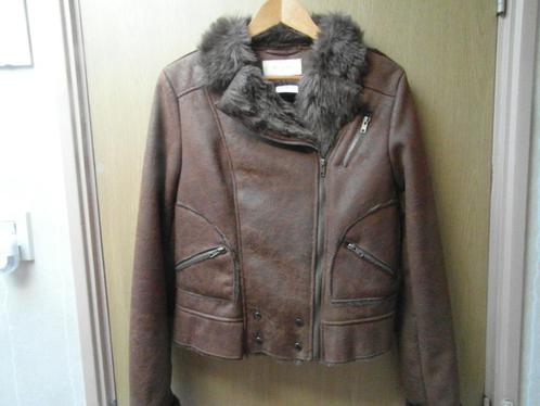 Jack met schuine sluiting, van VILA in bruin met (nep) bont, Kleding | Dames, Jassen | Winter, Zo goed als nieuw, Maat 42/44 (L)