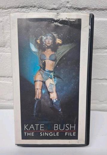 kate bush  beschikbaar voor biedingen