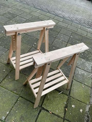 2 houten schragen IKEA