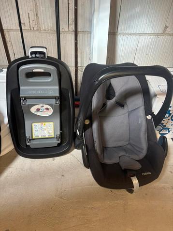 Maxi Cosi pebble met Isofix beschikbaar voor biedingen