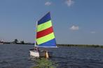 Complete optimist (Handtrailer, 3x zeil 2x mast/giek), Watersport en Boten, Ophalen, Overige brandstoffen, Zo goed als nieuw, Polyester
