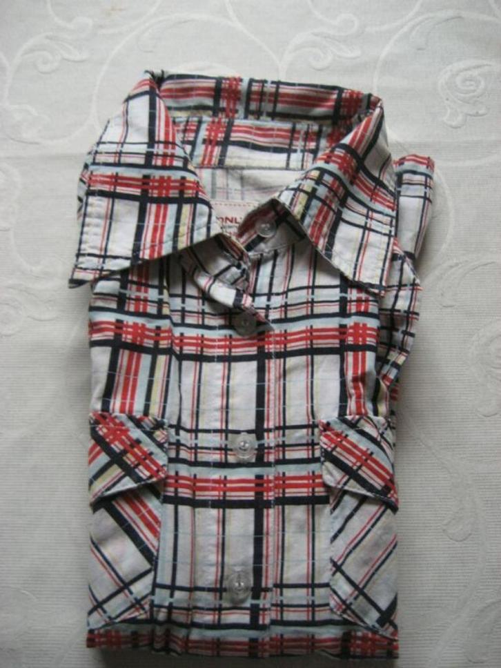 Blouse mooie geruite merk ONLY Maat 34, Kleding | Dames, Blouses en Tunieken, Zo goed als nieuw, Maat 34 (XS) of kleiner, Overige kleuren
