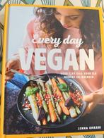 Lenna Omrani - Every Day Vegan, Boeken, Lenna Omrani, Hoofdgerechten, Ophalen of Verzenden, Zo goed als nieuw