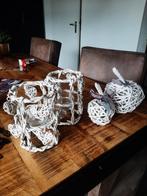 Mooie rieten set, Huis en Inrichting, Woonaccessoires | Vazen, Overige kleuren, Ophalen of Verzenden, Minder dan 50 cm, Glas