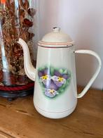 Oude emaille koffiepot met bloemendecoratie, Antiek en Kunst, Antiek | Emaille, Ophalen of Verzenden