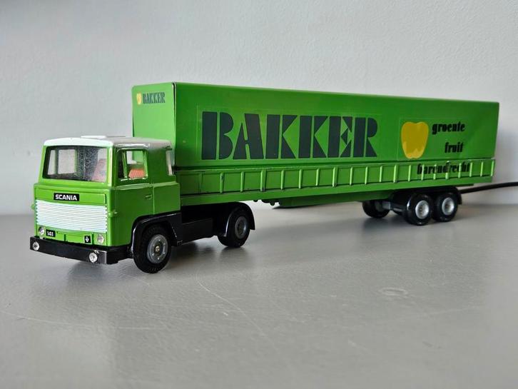 Tekno Scania 141 Bakker Barendrecht huiftrailer 1:50, Hobby en Vrije tijd, Modelauto's | 1:50, Gebruikt, Bus of Vrachtwagen, Tekno
