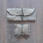 Vroege toiletzak en naaizakje KL jaren '50, Verzamelen, Ophalen of Verzenden, Landmacht, Nederland, Kleding of Schoenen