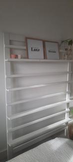 Witte wandrek met planken., Huis en Inrichting, Ophalen, Met plank(en), 100 tot 150 cm, 200 cm of meer