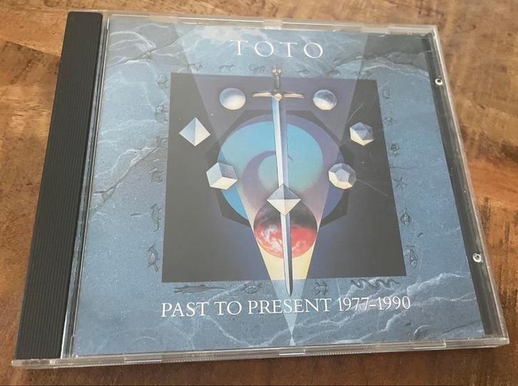 CD van Toto - Past to Present, Cd's en Dvd's, Cd's | Pop, Zo goed als nieuw, 1980 tot 2000, Ophalen of Verzenden