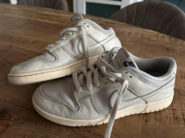 Nike Dunk Low Premium 'Light Orewood Brown.  43, Kleding | Heren, Schoenen, Gedragen, Sneakers of Gympen, Ophalen of Verzenden