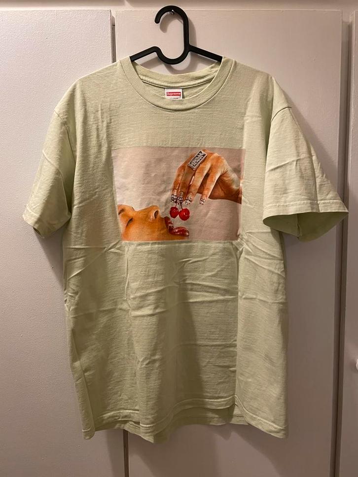 Supreme cherry mint t-shirt | M, Kleding | Heren, T-shirts, Zo goed als nieuw, Maat 48/50 (M), Groen, Ophalen of Verzenden
