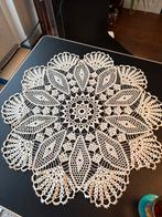Gehaakt Tafelkleed - Handgemaakt, Ophalen of Verzenden, Zo goed als nieuw, Haken, Overige typen