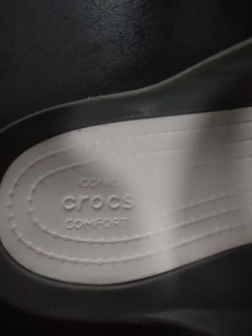 Crocs Sandalen Maat 40/42 - Zo goed als nieuw! beschikbaar voor biedingen