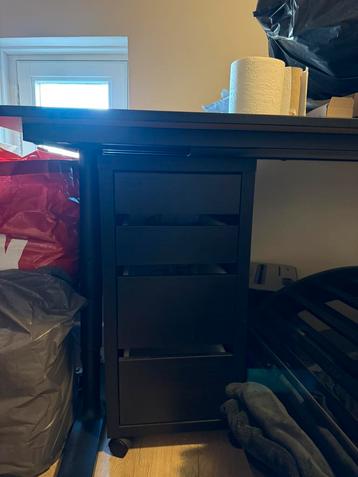 Bureau, ladekast en bureaustoel zwart ikea 