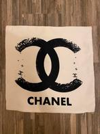 Chanel kussenhoes, Huis en Inrichting, Woonaccessoires | Kussens, Ophalen of Verzenden, Zo goed als nieuw, Vierkant