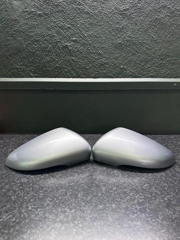 Spiegelkappen Golf 6 beschikbaar voor biedingen