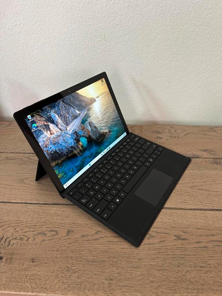 Microsoft Surface Pro 6 - Zwart i5-8350U, 8GB, 256GB SSD, Computers en Software, Windows Laptops, Refurbished, 12 inch, SSD, 2 tot 3 Ghz