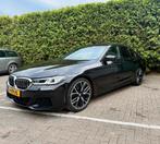 BMW 5 Serie Sedan 530D M Sport | High Executive Pano | Laser, Automaat, Euro 6, 2993 cc, Zwart