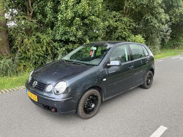 Volkswagen Polo 1.4-16V Highline NIEUWE APK! beschikbaar voor biedingen