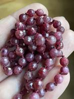 Vintage robijnen ketting met 18 k slotje vis ., Sieraden, Tassen en Uiterlijk, Kettingen, Ophalen, Goud