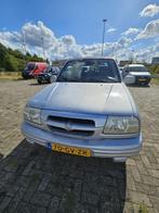 Suzuki Grand Vitara 1.6 Cabrio, Auto's, Suzuki, Euro 2, 94 pk, Stof, Gebruikt