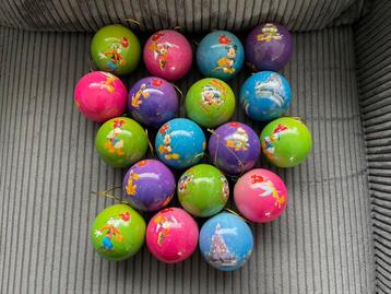 18 mooie Disney kerstballen Goofy Donald Mickey Pluto Minnie beschikbaar voor biedingen
