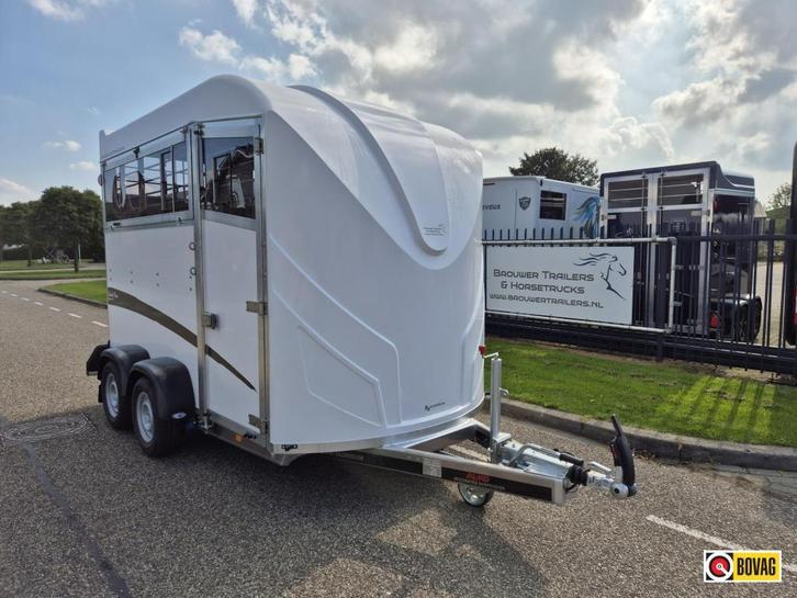 Bonilla B6 2-p diagonaal, Dieren en Toebehoren, Paarden en Pony's | Trailers en Aanhangwagens, Nieuw, 2-paards trailer, Polyester