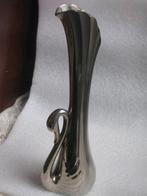 Zilver Kleurig Tafel Vaasje / Vaas met Zwaan - Hoogte 18 cm, Verzenden