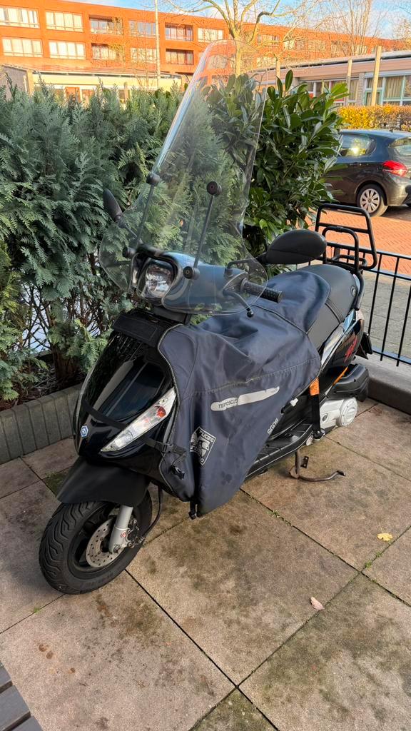 Piaggio Zip iget 2020 snor eerste eigenaar, Fietsen en Brommers, Scooters | Piaggio, Zo goed als nieuw, Zip, Benzine, Ophalen of Verzenden