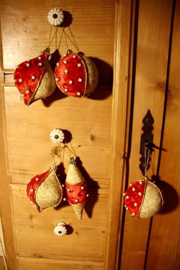 Bijzondere kerstballen beschikbaar voor biedingen