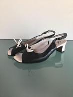 GRATIS VERZENDEN | PETER KAISER zwart witte sandalen 37, Peter Kaiser, Verzenden, Zwart, Sandalen of Muiltjes