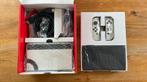 Nintendo Switch OLED wit, Spelcomputers en Games, Spelcomputers | Nintendo Switch, Ophalen, Zo goed als nieuw, Met 2 controllers