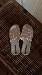 Ipanema slippers ecru 40, Ophalen of Verzenden, Zo goed als nieuw, Beige