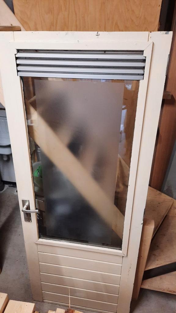 Stompe Hardhouten buitendeur met Thermopane glas+ ventilatie, Doe-het-zelf en Verbouw, Deuren en Horren, Gebruikt, Buitendeur