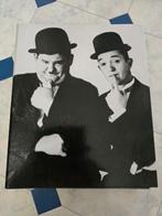 Stan Laurel & Oliver Hardy ansichtkaarten 175 stuks in album, Ophalen of Verzenden, Accessoire