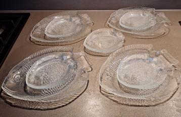 Vintage Arcoroc 4 visborden + 10 kleine borjes - Sushi  beschikbaar voor biedingen