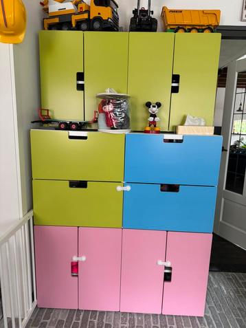Halfhoge kast met 2 laden + 2 deuren Ikea Småstad serie beschikbaar voor biedingen