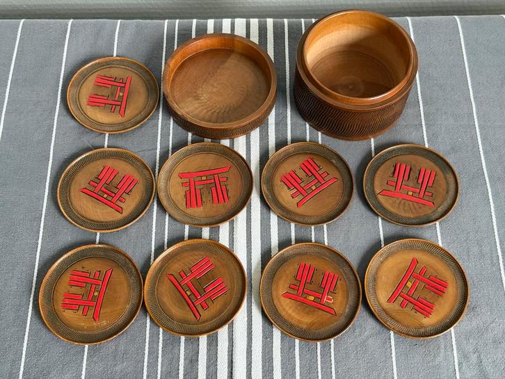 Antieke Japanse Onderzetters & Dekselbakje - Handbeschilderd, Huis en Inrichting, Woonaccessoires | Onderzetters, Gebruikt, Glas of Kopje