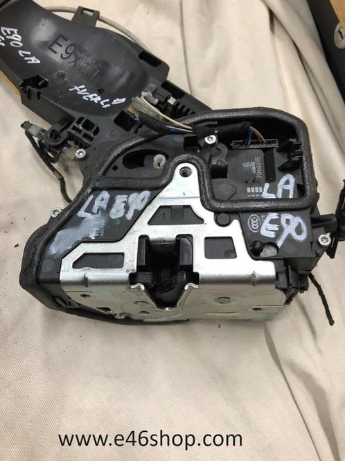 SLOT LINKSACHTER BMW E90 E91 MET BINNENGREEP EN VERLICHITNG, Auto-onderdelen, Carrosserie en Plaatwerk, BMW, Gebruikt, Ophalen of Verzenden