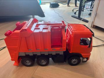 Grote speelgoed vuilniswagen met containers beschikbaar voor biedingen