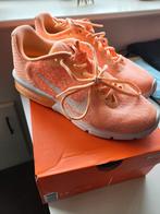 Oranje Nike Sneakers - Maat 38.5, Nike, Oranje, Ophalen of Verzenden, Sneakers of Gympen