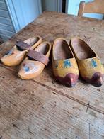 2 paar kinderklompjes, Antiek en Kunst, Curiosa en Brocante, Ophalen of Verzenden