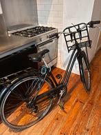 Omafiets met rek en krat, Ophalen, Gebruikt