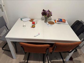 IKEA Uitschuifbare Eettafel Geschikt voor tot wel 9 personen