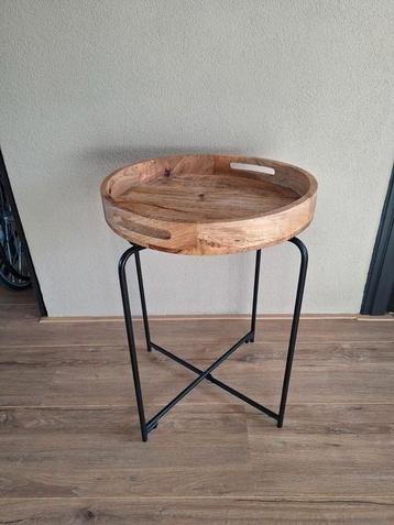 Bijzettafel / dienblad op standaard.  beschikbaar voor biedingen